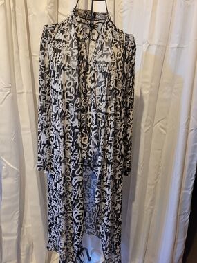 Whatever Forever Black & White Graffiti Print Cold-Shoulder Duster